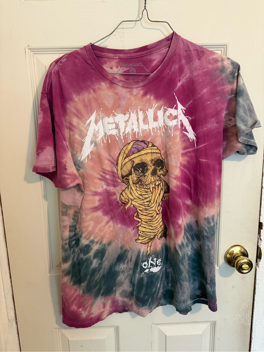 Metallica Women's Tie-Dye Skull Graphic Tee - Purple/Pink/Gray